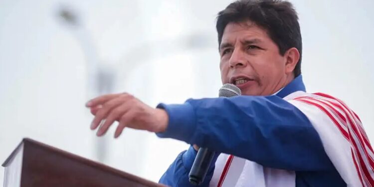 Pedro Castillo, víctima del clasismo y racismo que impera en Perú: AMLO