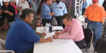 Recibe alcalde más de 170 solicitudes en su primera audiencia