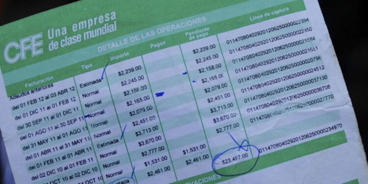 ¿Cómo reportar un cobro excesivo en tu recibo de luz de CFE?