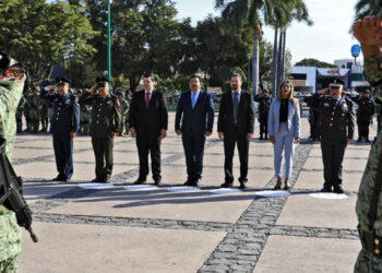 Autoridades conmemoran el 97 aniversario luctuoso del General Ángel Flores