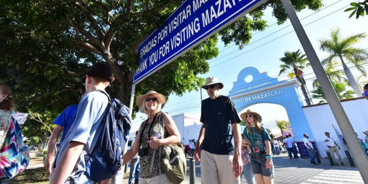 En Mazatlán incrementa el número de turistas extranjeros gracias a los cruceros