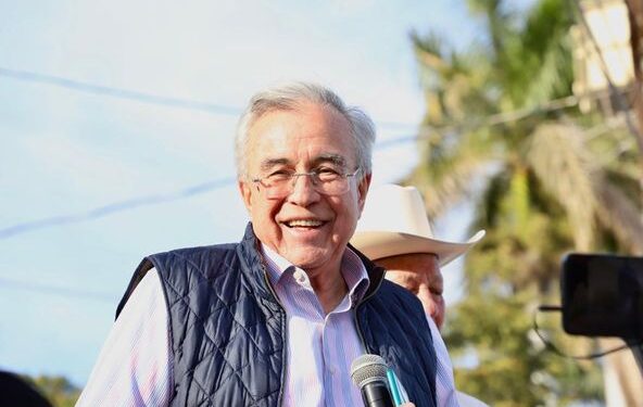 Convoca Gobernador Rocha a la comunidad universitaria a ser libres y vivir la democracia