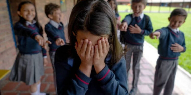 “Dijeron que me iban a matar en la salida con una pistola”: así es ser víctima de bullying en las secundarias de México