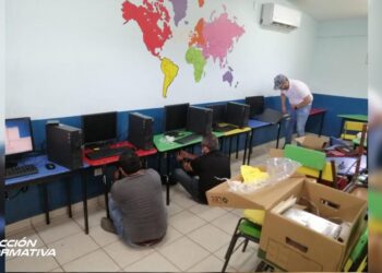 Intensifica SEPyC mantenimiento a aulas de medios en 100 planteles