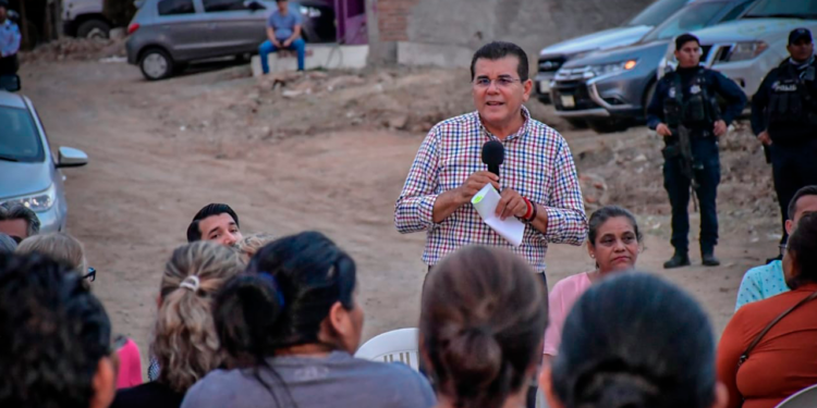 Se cumplirá un sueño anhelado de habitantes de la Buenos Aires con la pavimentación de la calle Carlos Meza.