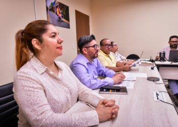 Aprueba Comité de Adquisiciones del Ayuntamiento compra de lentes para empleados municipales