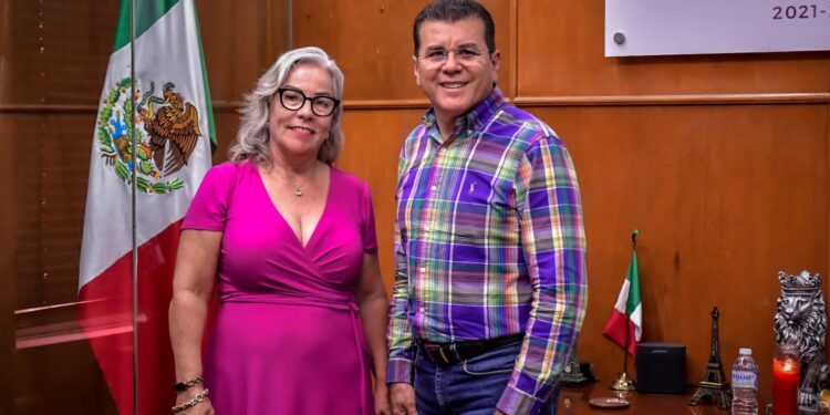 Consulado de Canadá y el Gobierno de Mazatlán buscan cercanía con la comunidad canadiense ante el incremento de este turismo