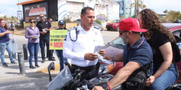 Concientiza Coordinación de Educación Vial sobre respeto a la ley de movilidad sustentable a participantes de la Semana de la Moto