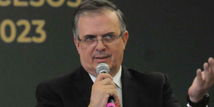 Ebrard pide a Morena integrar a migrantes en EU a encuesta para elegir candidato presidencial