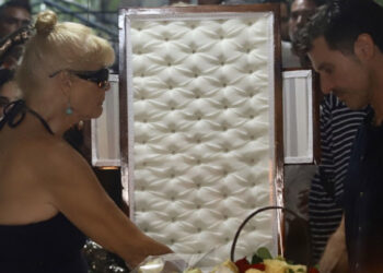 Leonardo García llega a funeral de Andrés García; “estaba sufriendo, ya se quería ir”