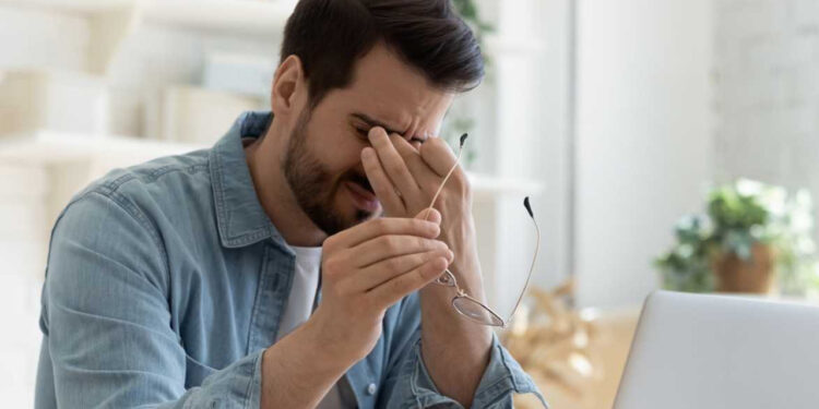 Deterioro de la vista: una enfermedad laboral que debes considerar