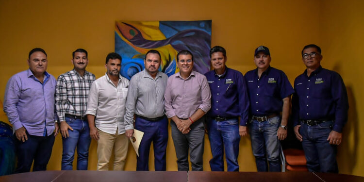 Se han disminuido los accidentes de tránsito en más de 50 por ciento gracias al carril preferencial, informan líderes transportistas