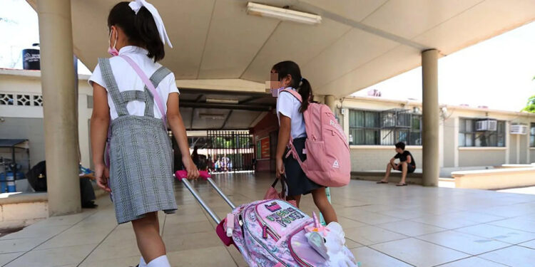 Ocho de cada 10 alumnos en México y Centroamérica presenta déficit educativo