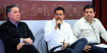 Gobierno del Estado garantiza la entrega de bases conforme a derecho a las y los trabajadores del sector salud