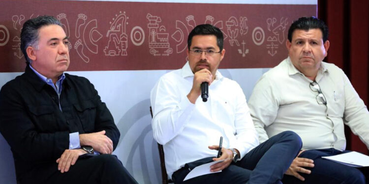 Gobierno del Estado garantiza la entrega de bases conforme a derecho a las y los trabajadores del sector salud