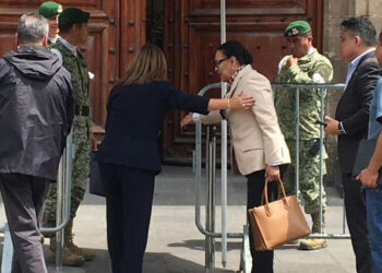 Gobernadores de Morena llegan a Palacio Nacional para encuentro que sostendrían con AMLO sobre seguridad