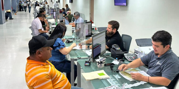 Gobierno del Estado ofrece descuentos del 75% en trámites vehiculares