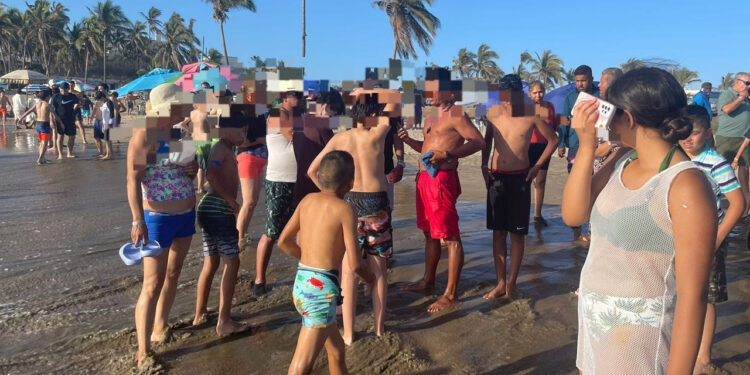 En dos intervenciones Policía Acuática poner a salvo a 12 personas