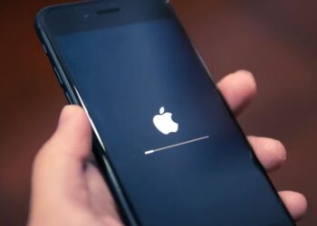 “Empezaba a ponerse demasiado crujiente”; iPhone resistió 33 días bajo el agua en Hawái