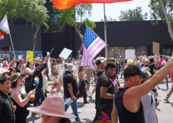 Cancelan Marcha del Orgullo Gay en Florida tras aprobarse ley contra shows de drag queens
