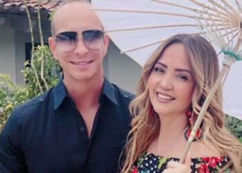 Andrea Legarreta envía mensaje a quienes la critican por viajar con Erik Rubín