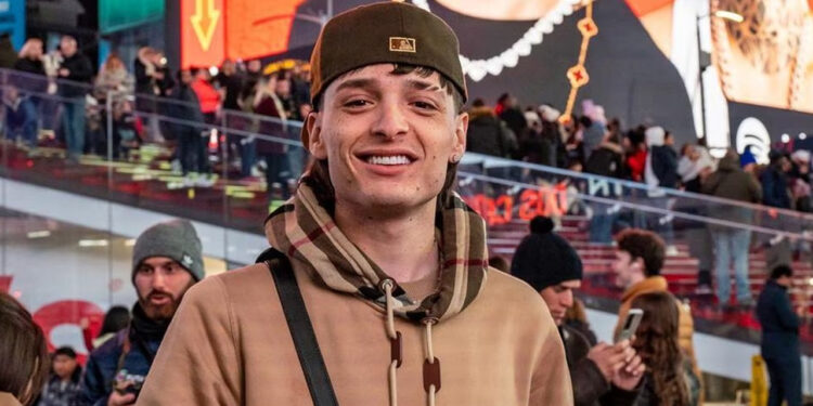 Tras éxito, Peso Pluma dice: “Ahora todos los artistas me llaman para hacer corridos”