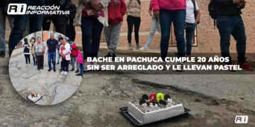 Bache en Pachuca cumple 20 años sin ser arreglado y le llevan pastel