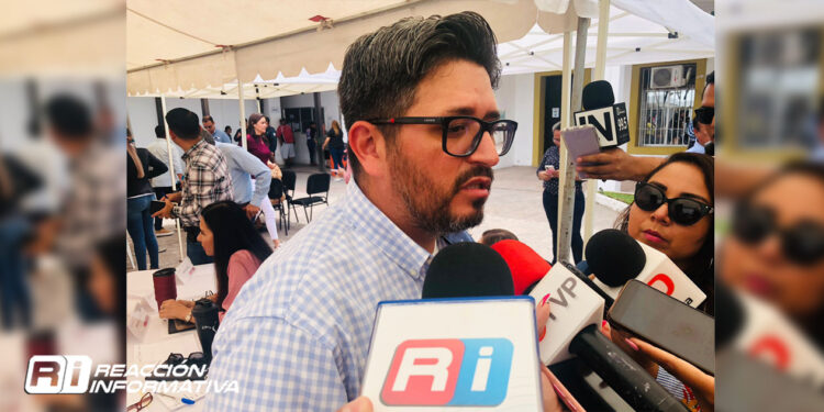 Oficialía Mayor apoya con 50 elementos operativo en zona de playa