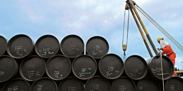 AMLO prevé que México extraiga 3 millones de barriles de petróleo al día en 2024