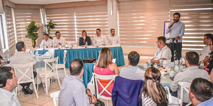 Gobierno Municipal aplaude compromiso y responsabilidad del Colegio de Arquitectos de Mazatlán para mantener ordenada la edificación y desarrollo del puerto