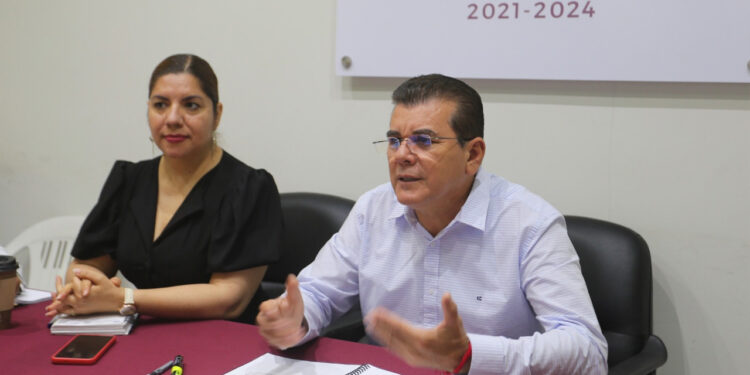 Este viernes inicia entrega de becas PROASE