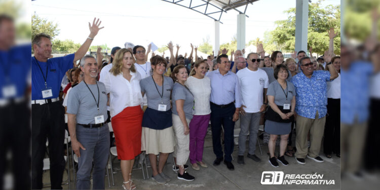 Inauguran Gobierno Municipal y Sistema DIF Mazatlán entrega de lentes graduados sin costo, por parte de Vosh Northwest