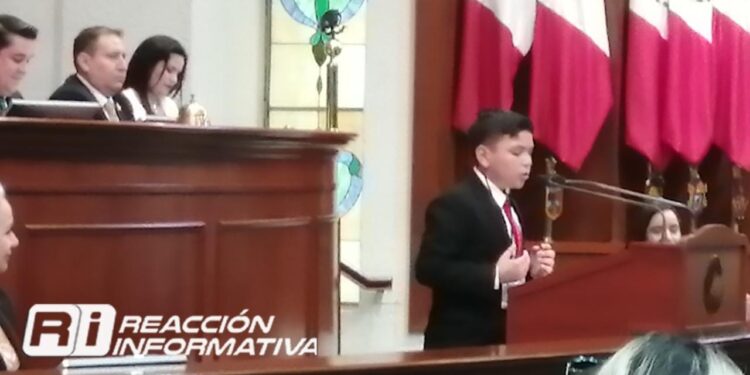 Presentan diputados infantiles sus propuestas en sesión solemne en Congreso del Estado