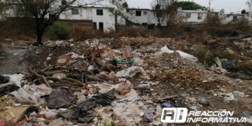 Reportan vecinos del Fraccionamiento Rincón Real basurero clandestino