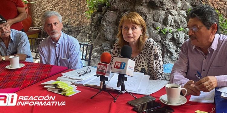 Trabajadores activos y jubilados demandan a la UAS devolución de pago de fideicomiso