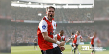 Santiago Giménez, campeón de la Eridivise con el Feyenoord