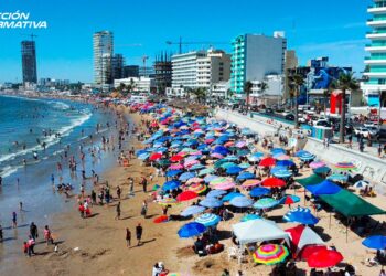Caluroso inicio de fin de semana para Mazatlán