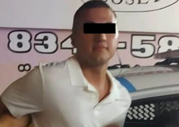 Detienen a hombre en Monterrey tras agredir a su pareja por recibir mensaje de WhatsApp