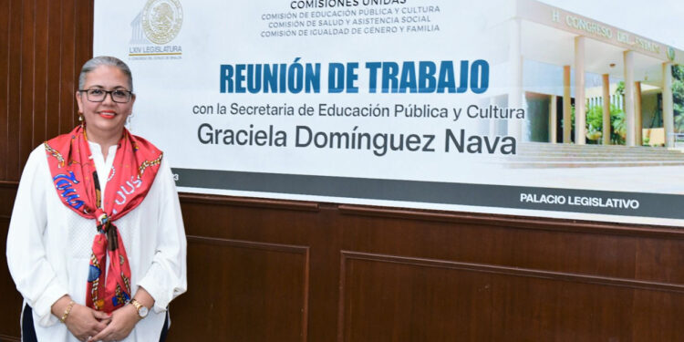 Presenta Domínguez Nava Estrategia en el Aula: Si te drogas, te dañas ante diputadas y diputados