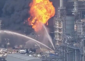 Se registra incendio en refinería Deer Park en Texas