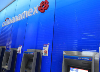 Tras fracaso en negociaciones por Banamex, López Obrador no descarta un banco estatal