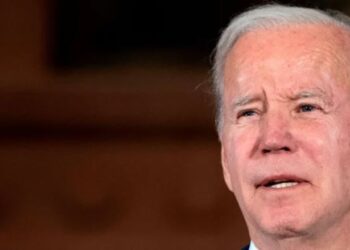 Biden declara luto nacional tras tiroteo en un centro comercial de Texas