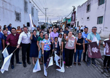 Inicia la obra de pavimento hidráulico de la Avenida Valparaiso en Colinas del Real, sueño anhelado desde 12 años por los habitantes