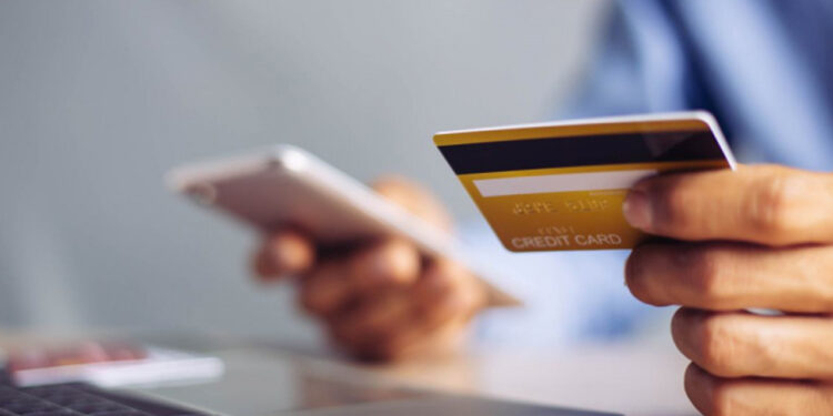 Por qué no debes hacer transferencias bancarias en estos 6 días del año