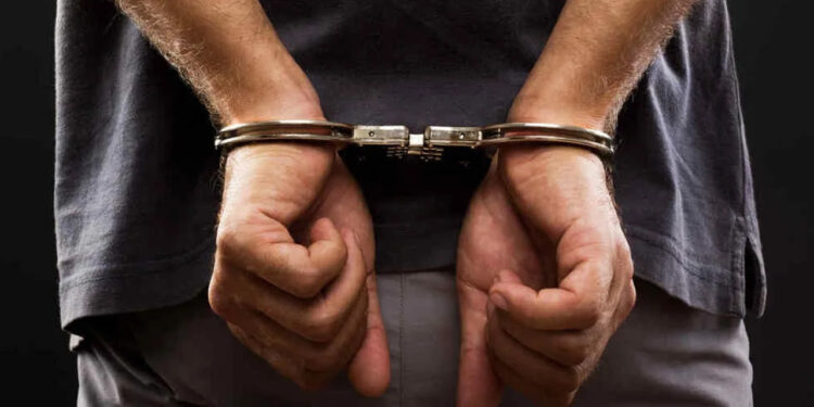 Le dan 8 años 7 meses y 5 días de cárcel a sujeto por robo a comercio