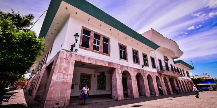 Mamás del Gobierno Municipal de Mazatlán tendrán día de asueto este 10 de mayo