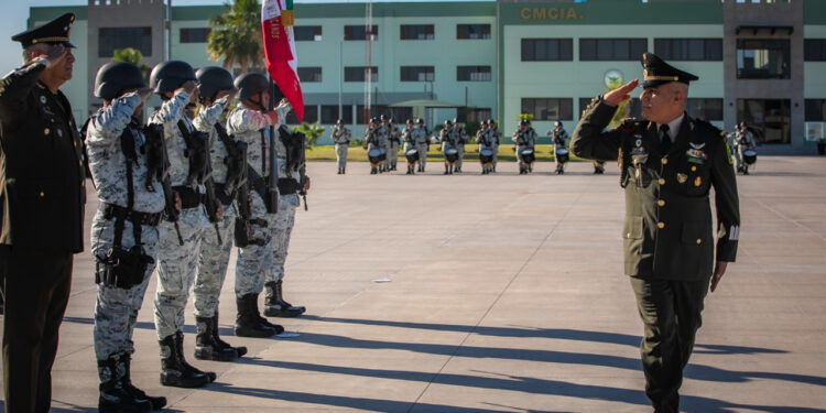 Acude Rocha a cambio de mando en la Guardia Nacional