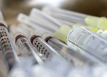 Enfermera es amenazada tras revelar que le ordenaron reutilizar jeringas en hospital de Veracruz