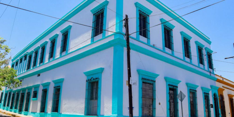 Se suma Promotur al embellecimiento del Centro Histórico de Mazatlán