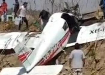 Se desploma avioneta en Puebla, reportan dos heridos